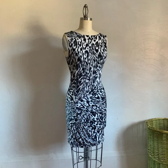 Snow Leopard Bodycon Open Back Sleeveless Stretch Shift Dress - Picture 2 of 7